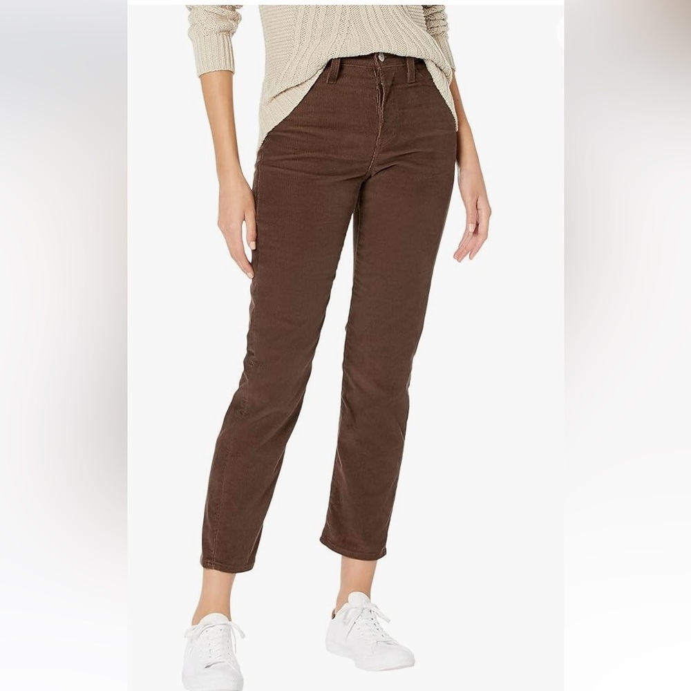 Levi's Wedgie Straight Hot Fudge Corduroy Sz 29